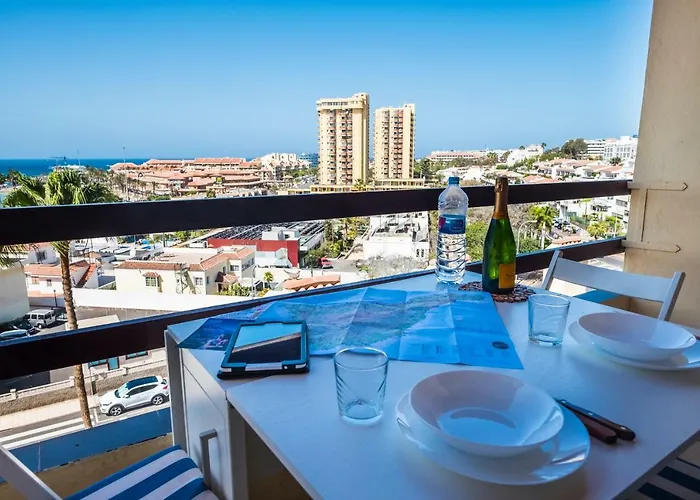 Apartment Cristianos 3 *
